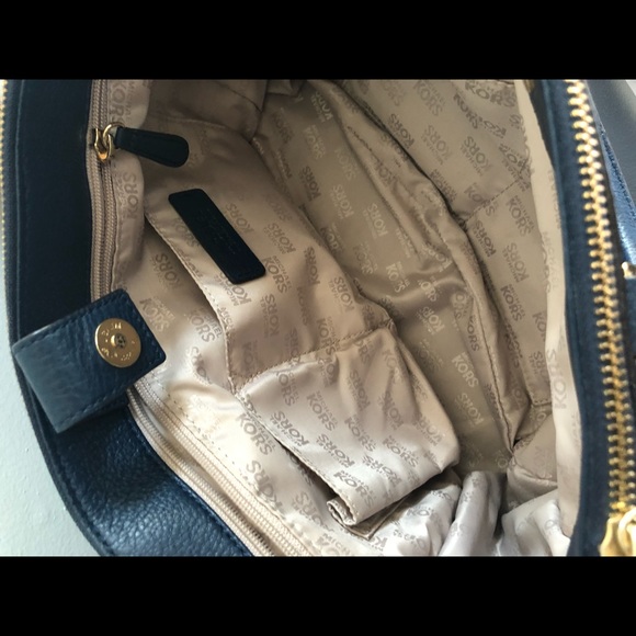 ✨MICHAEL KORS DOUBLE ZIPPER PURSE - Picture 6 of 7